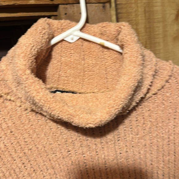 Women’s Miss Me Turtle Neck - Picture 2 of 4